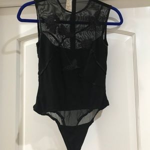 Beautiful CACHE bodysuit